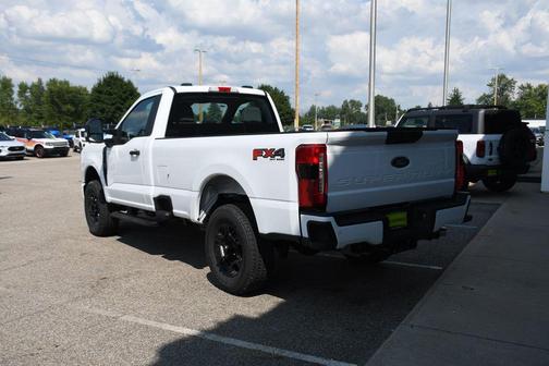 Oxford White 2025 Ford F-350 XL
