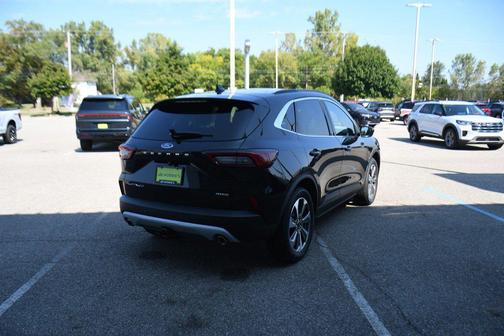 2025 Ford Escape Platinum
