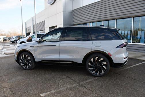 2026 Lincoln Nautilus Reserve