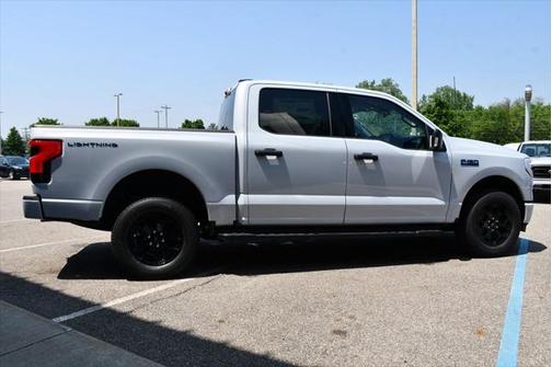 2025 Ford F-150 Lightning XLT