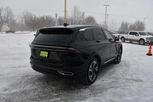 Black Metallic 2026 Lincoln Nautilus Premiere