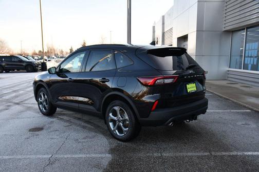 2026 Ford Escape ST-Line Select