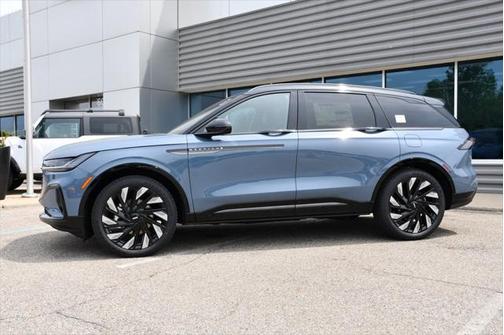 2025 Lincoln Nautilus Reserve