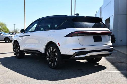 2024 Lincoln Nautilus Reserve