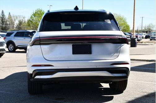 2024 Lincoln Nautilus Reserve