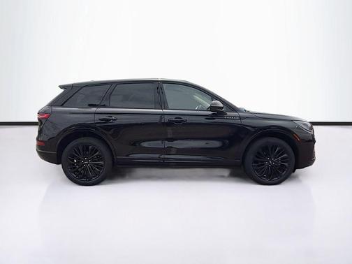 Infinite Black Metallic Clearcoat 2023 Lincoln Corsair Standard