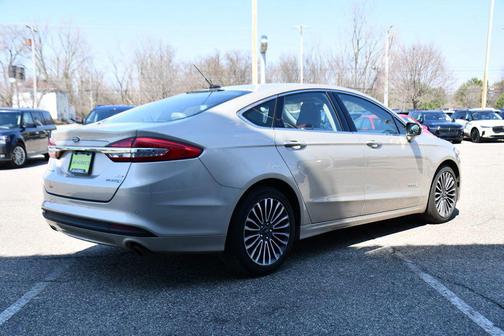 2018 Ford Fusion Hybrid SE
