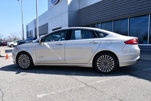 2018 Ford Fusion Hybrid SE