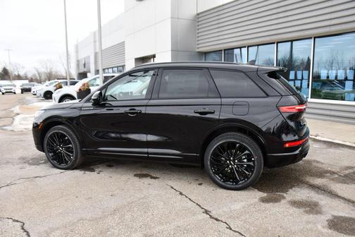 2026 Lincoln Corsair Premiere