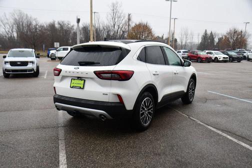 2026 Ford Escape PHEV Base