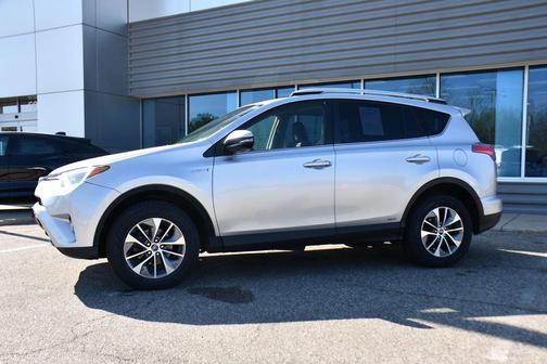 Classic Silver Metallic 2016 Toyota RAV4 Hybrid XLE