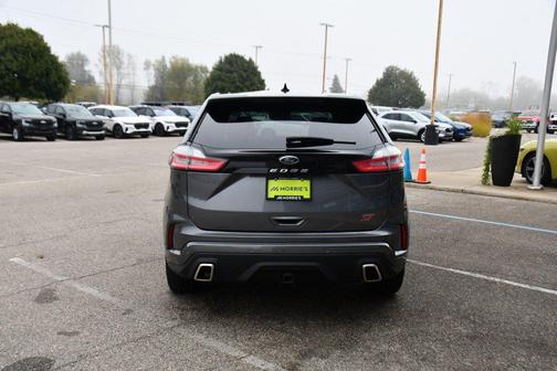 2022 Ford Edge ST