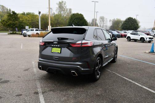 2022 Ford Edge ST
