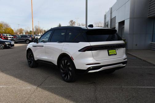 2026 Lincoln Nautilus Reserve