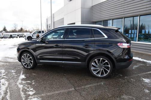 2022 Lincoln Nautilus Reserve