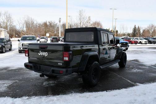 2022 Jeep Gladiator Overland