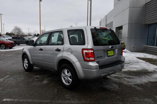 2009 Ford Escape XLS