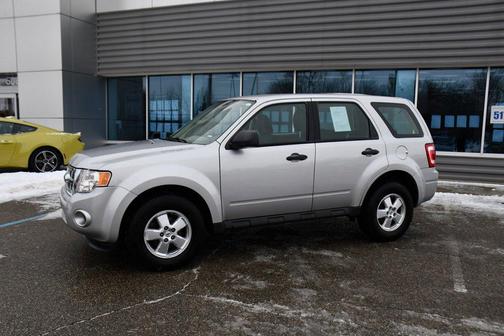 2009 Ford Escape XLS