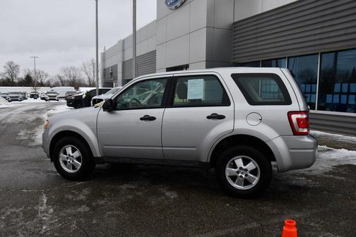 2009 Ford Escape XLS