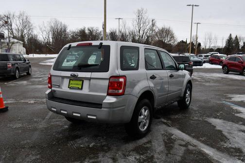 2009 Ford Escape XLS