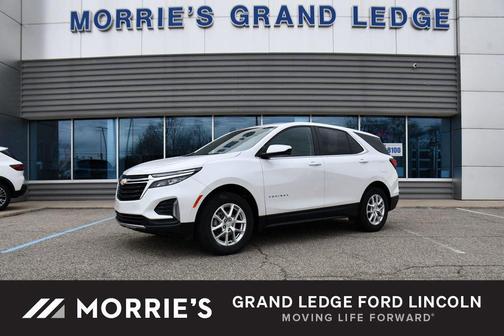Iridescent Pearl Tricoat 2022 Chevrolet Equinox 1LT