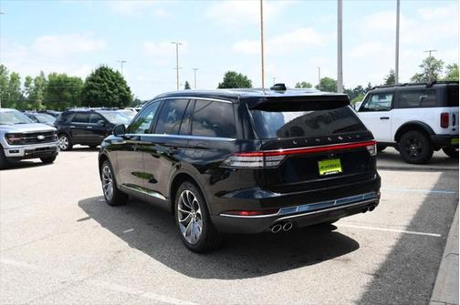 2025 Lincoln Aviator Premiere