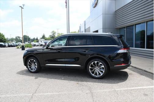2025 Lincoln Aviator Premiere