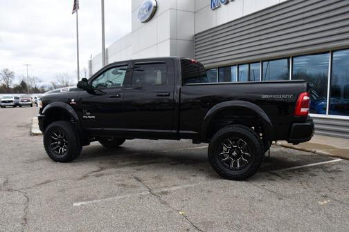 2022 RAM 2500 Big Horn Crew Cab 4x4 6'4' Box