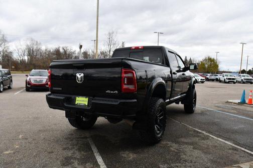 2022 RAM 2500 Big Horn Crew Cab 4x4 6'4' Box