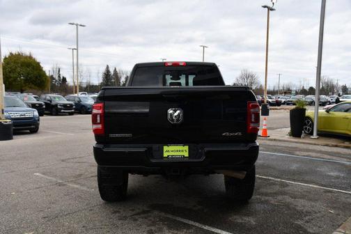 2022 RAM 2500 Big Horn Crew Cab 4x4 6'4' Box