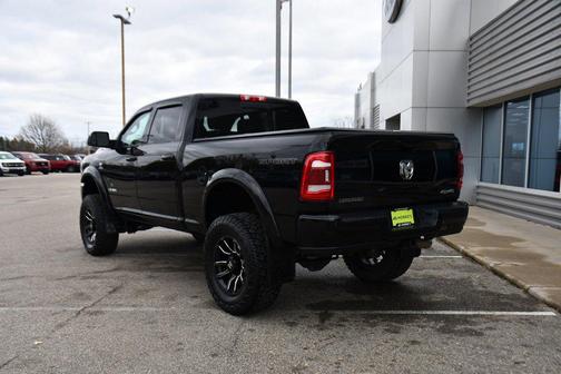 2022 RAM 2500 Big Horn Crew Cab 4x4 6'4' Box