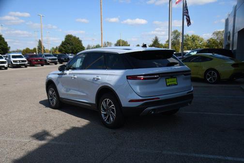 2025 Lincoln Corsair Premiere