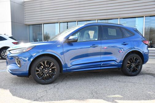 2023 Ford Escape ST-Line Elite