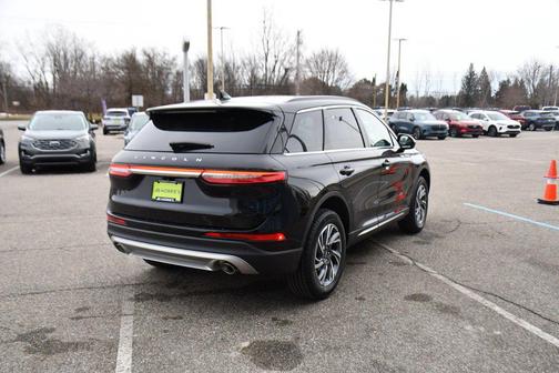 2026 Lincoln Corsair Premiere