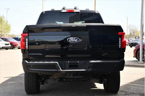 2025 Ford F-150 Lightning Pro