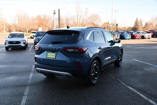 2026 Ford Escape Platinum