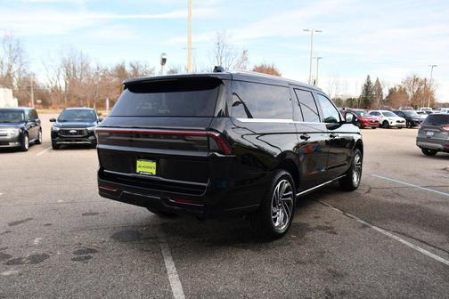 2025 Lincoln Navigator Reserve
