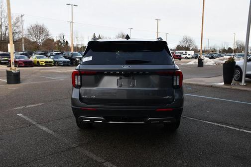 2026 Ford Explorer Active w/200A Pkg