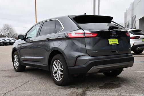 Carbonized Gray Metallic 2024 Ford Edge SEL