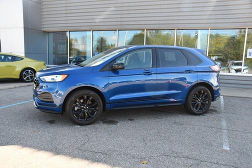 2024 Ford Edge SE