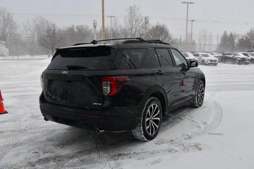 2023 Ford Explorer ST-Line