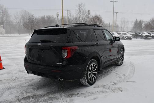 2023 Ford Explorer ST-Line