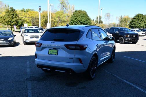 2026 Ford Escape ST-Line Elite