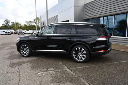 2025 Lincoln Aviator Premiere