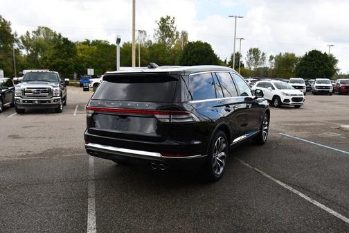 2025 Lincoln Aviator Premiere