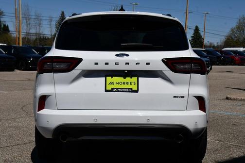 Oxford White 2023 Ford Escape ST-Line