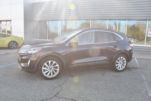 2021 Ford Escape Titanium