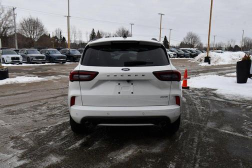 2023 Ford Escape ST-Line Elite