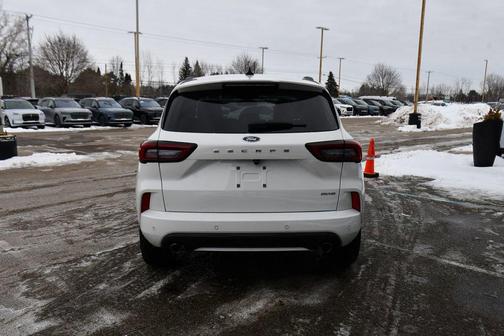 2023 Ford Escape ST-Line Elite