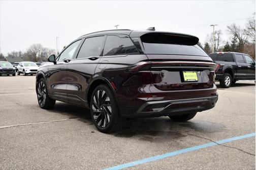 2025 Lincoln Nautilus Reserve